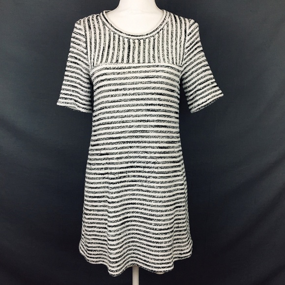 BCBGeneration Dresses & Skirts - BCBGeneration Knit Short Sleeve A Line Mini Dress